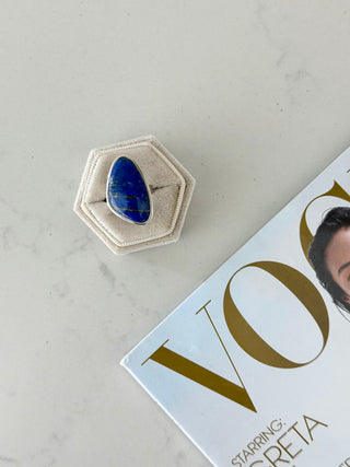 Offset oval lapis lazuli ring