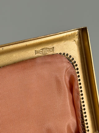 Gold mesh kiss-lock evening wristlet