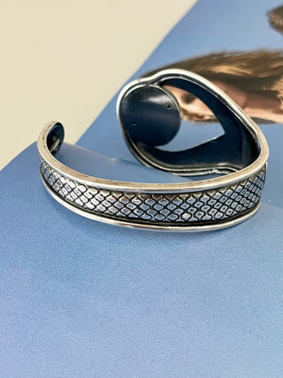 Open snake eye cuff bracelet