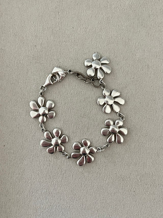 Daisy horse sterling bracelet