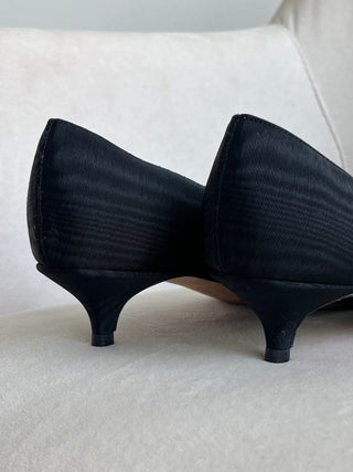 Acrylic flower kitten heel