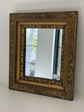 Three-level wide antiqued guilt frame, France