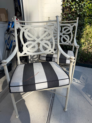 Wroght iron outdoor chairs striped seats, set x4 (as-is)