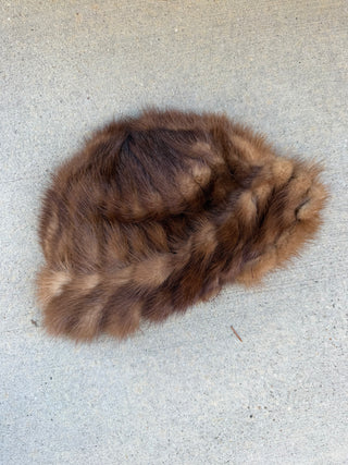 Taupe ribbed mink beanie